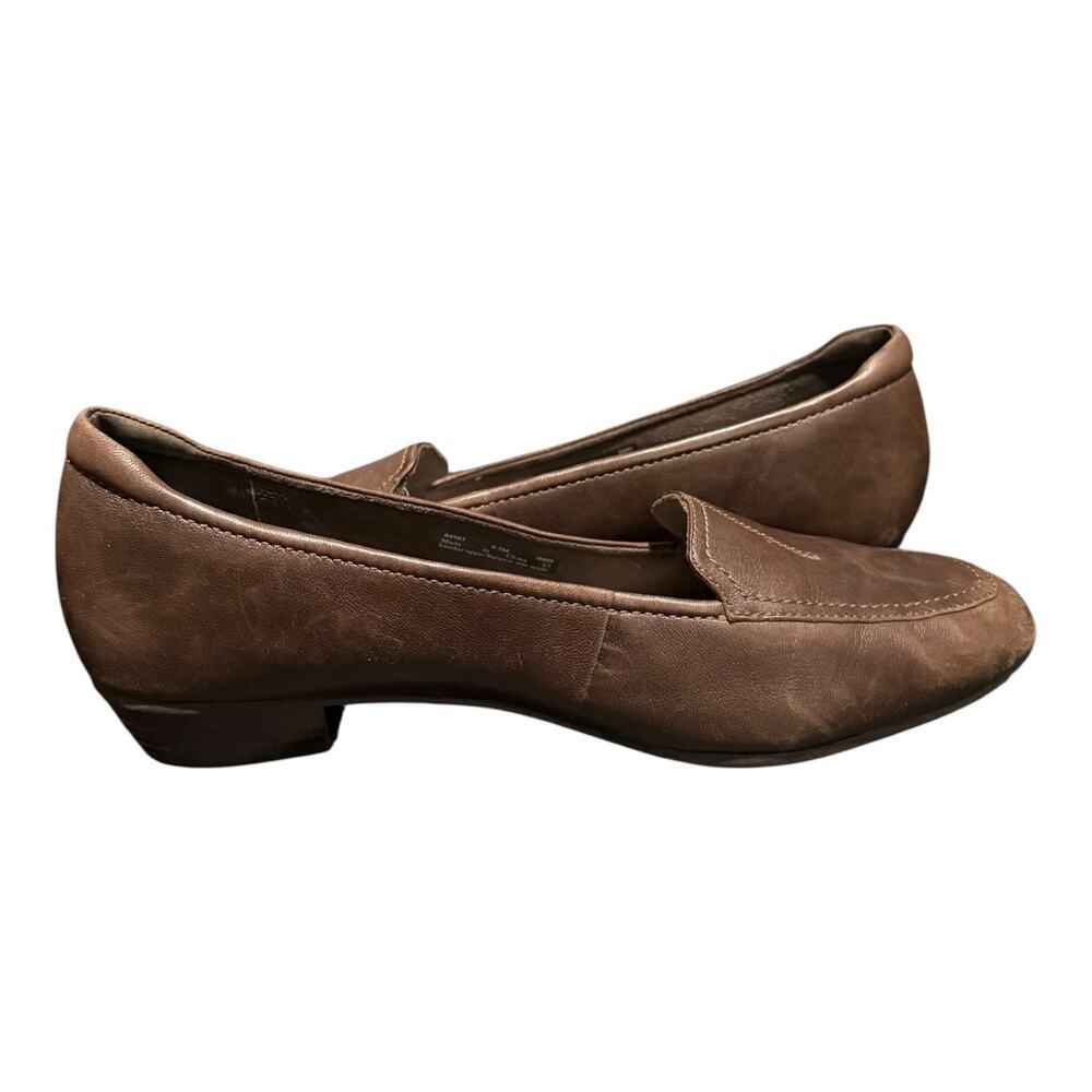 Clarks Women’s Brown Leather Loafers Comfort Slip On Shoes Size 9.5M - Picture 9 of 10